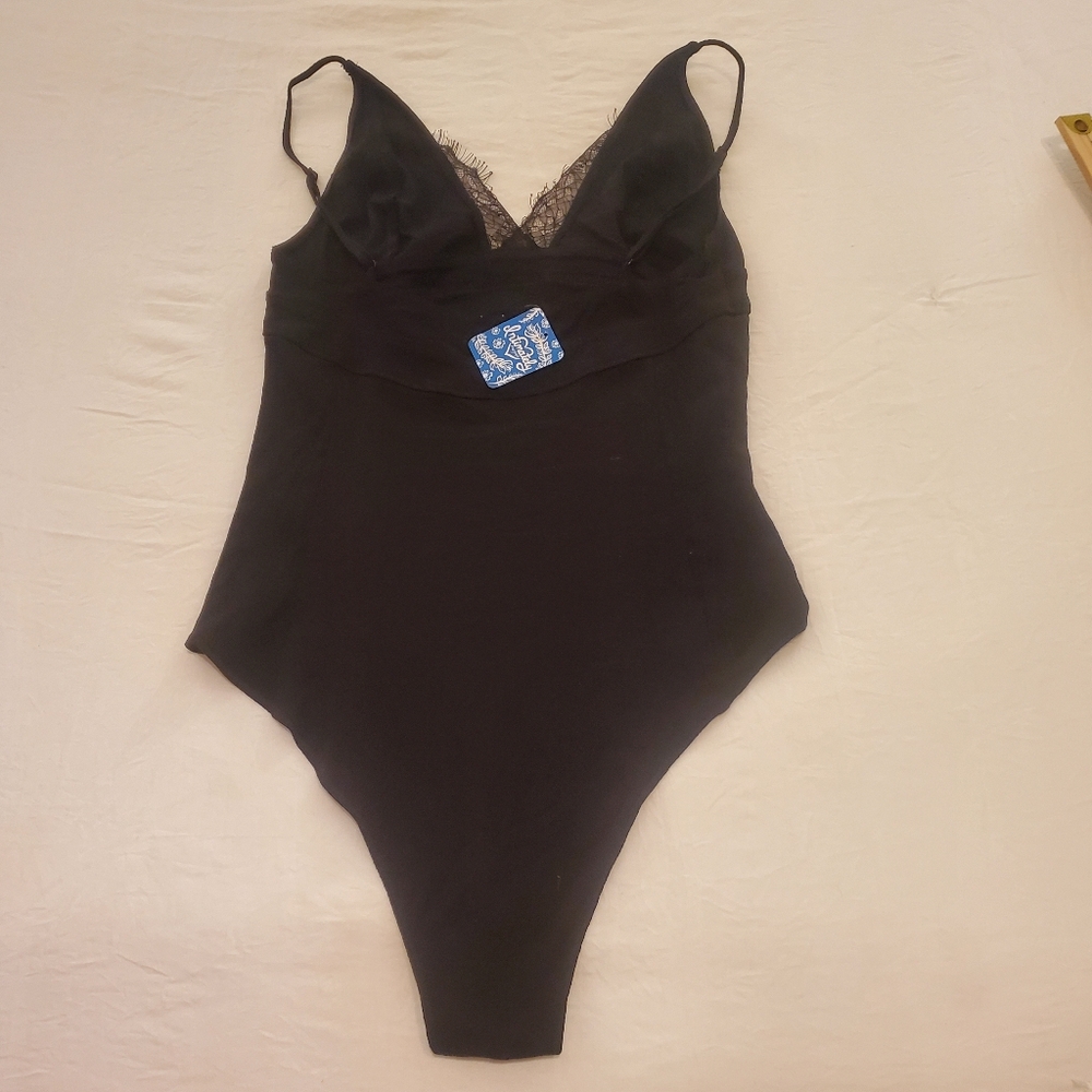 FREE PEOPLE Intimatley Free Black‎ Vneck Lacey Trim One Piece Bodysuit NWOT SZ M - Picture 6 of 9